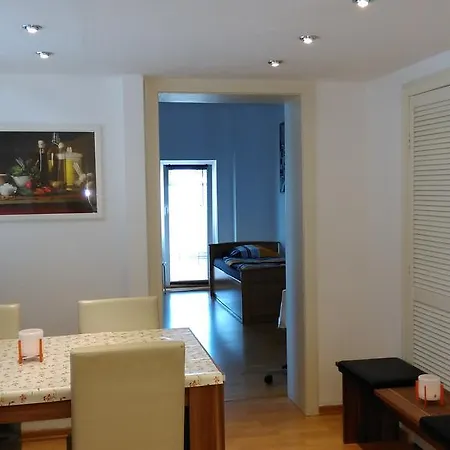 Dusselflatsnew - Two Floor Düsseldorf